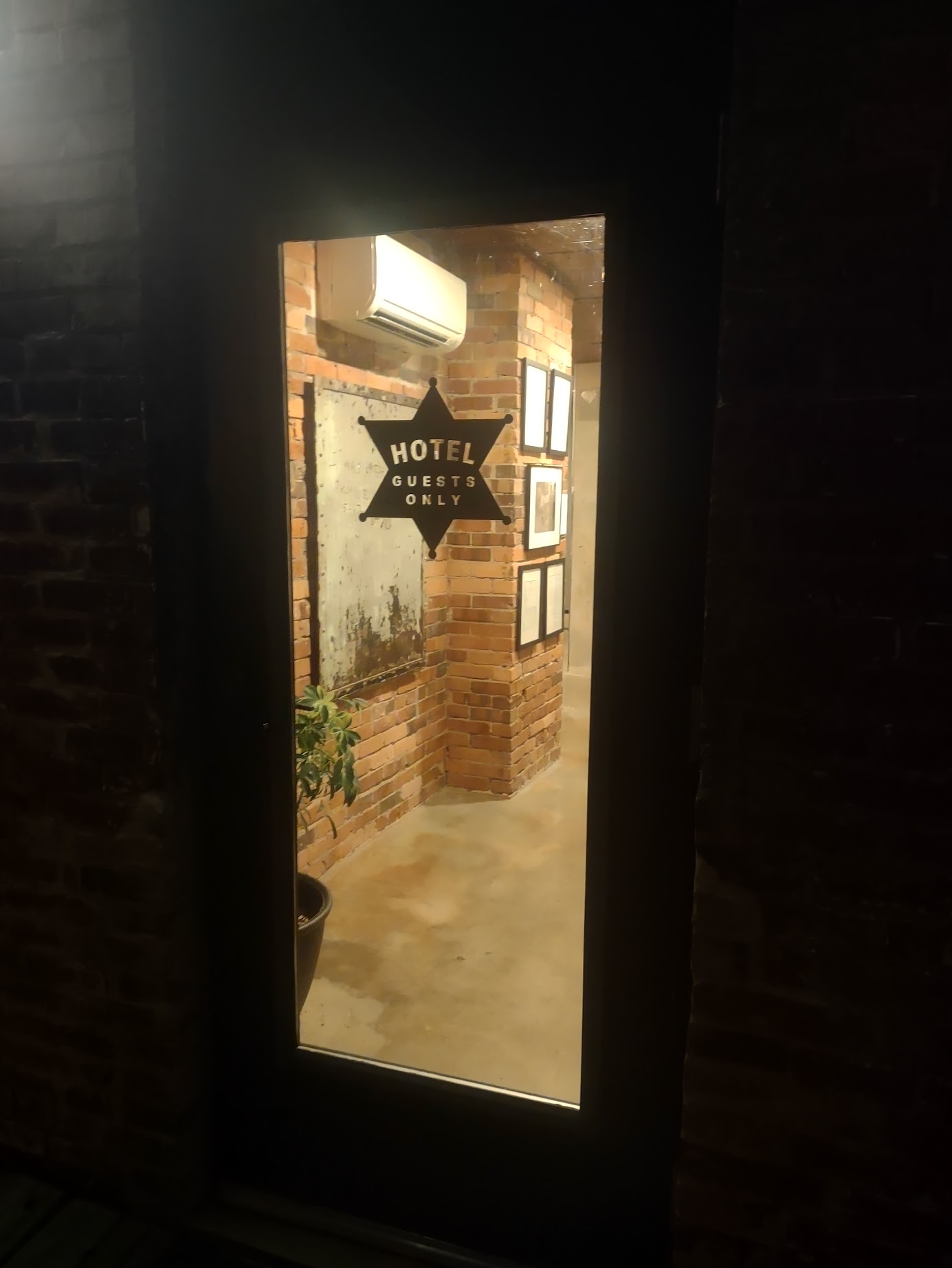 The Old Marshall Jail Hotel